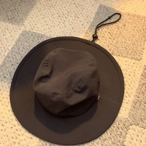 tentree Black Wide-Brim Adventure Sun Hat